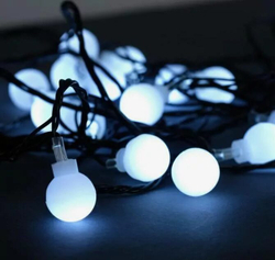 Гирлянда "Нить" 5 м с насадками "Шарики белые", IP20, тёмная нить, 30 LED, свечение белое, 8 режимов, 220 В