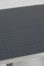 Стол для груминга 900*600