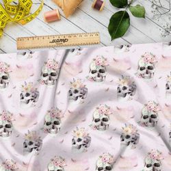 Ткань кулирная гладь черепа в цветах на розовом