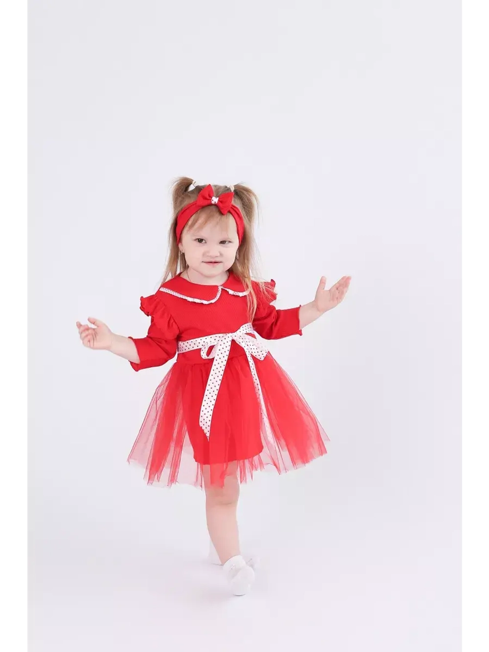 Платье нарядное для девочки красное
