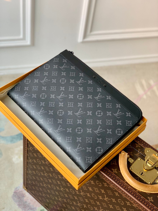 Louis Vuitton Pochette Jour
