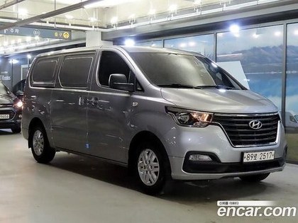 Hyundai The New Grand Starex Van 3-х местный (03.2021)