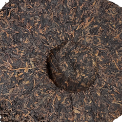 Шу Пуэр. Гун Тин Сигуй. Мышка. 357 г. 2025 год