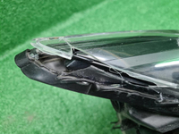 Битая Фара правая Mazda CX-5 2 (2017-2021) LED