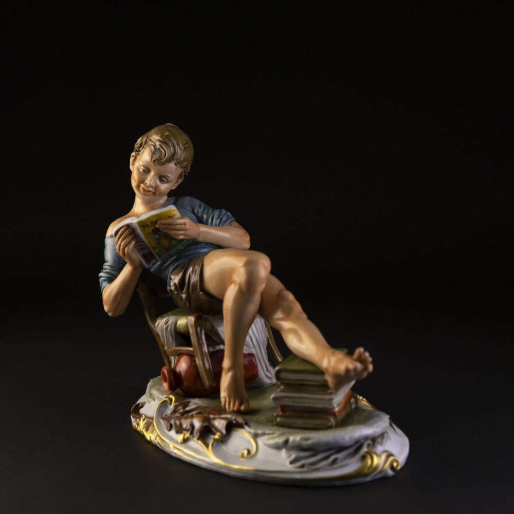 Фарфоровая мануфактура «Увлекательная книга»