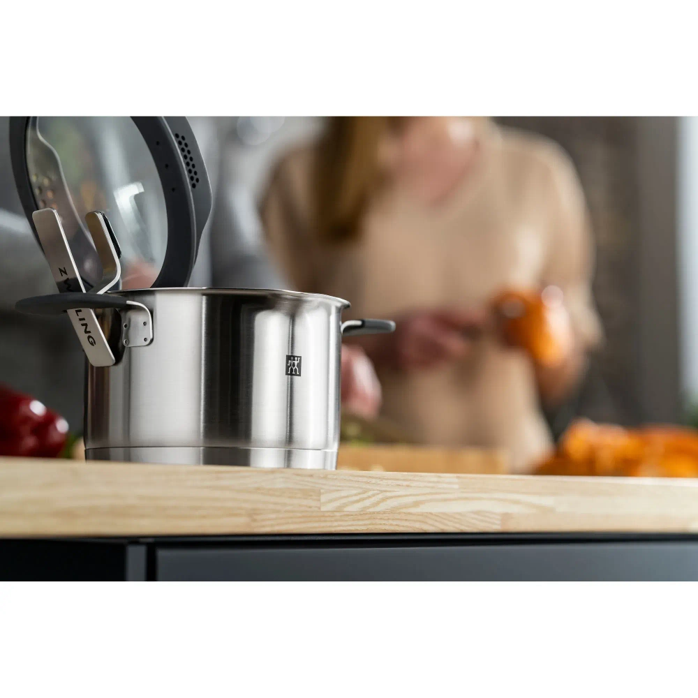 Zwilling Кастрюля Simplify 24 см 6 л с крышкой