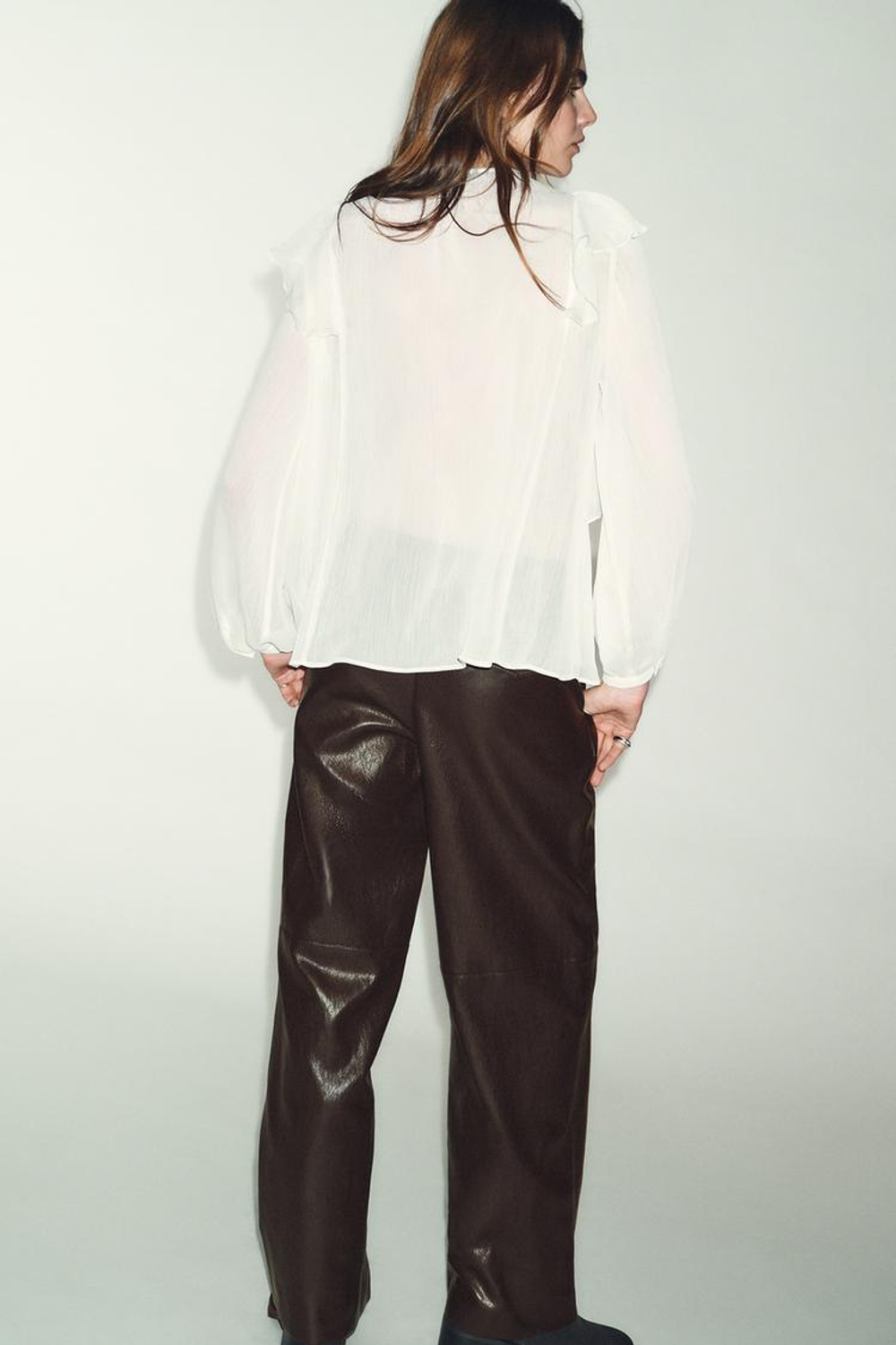 ZARA БЛУЗА СО СКЛАДКАМИ И ВОЛАНАМИ, ЭКРЮ