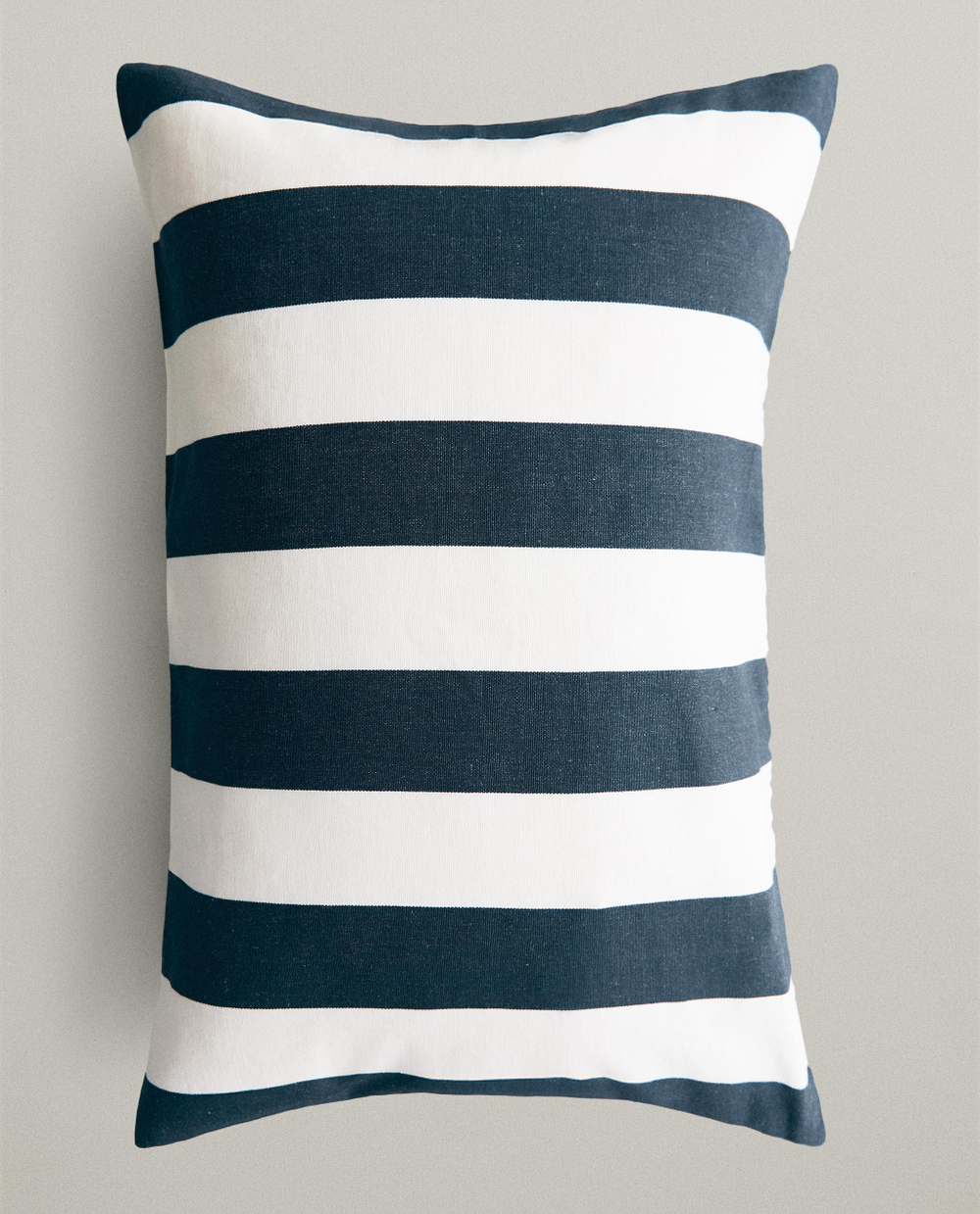 Zara Home наволочка декоративная из хлопка, синий, в полоску, 40x60 см