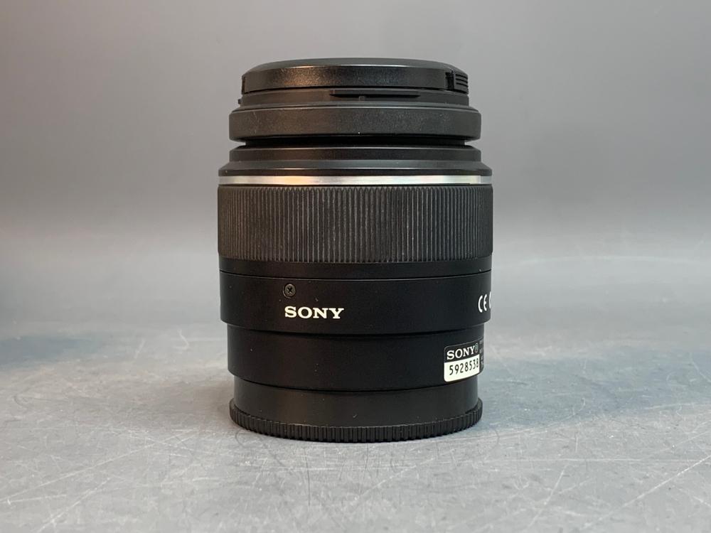 Sony DT 18-55mm f/3.5-5.6 SAM