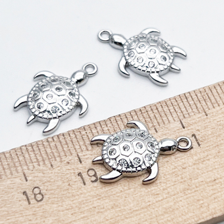 Подвеска Черепаха, цвет серебро (родий), фианиты, размер 18*13 мм, цена за 1 шт