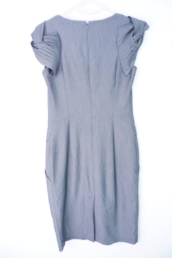 Платье Zarina сдержанное, для офиса или деловых встреч, маркировка 42 размер