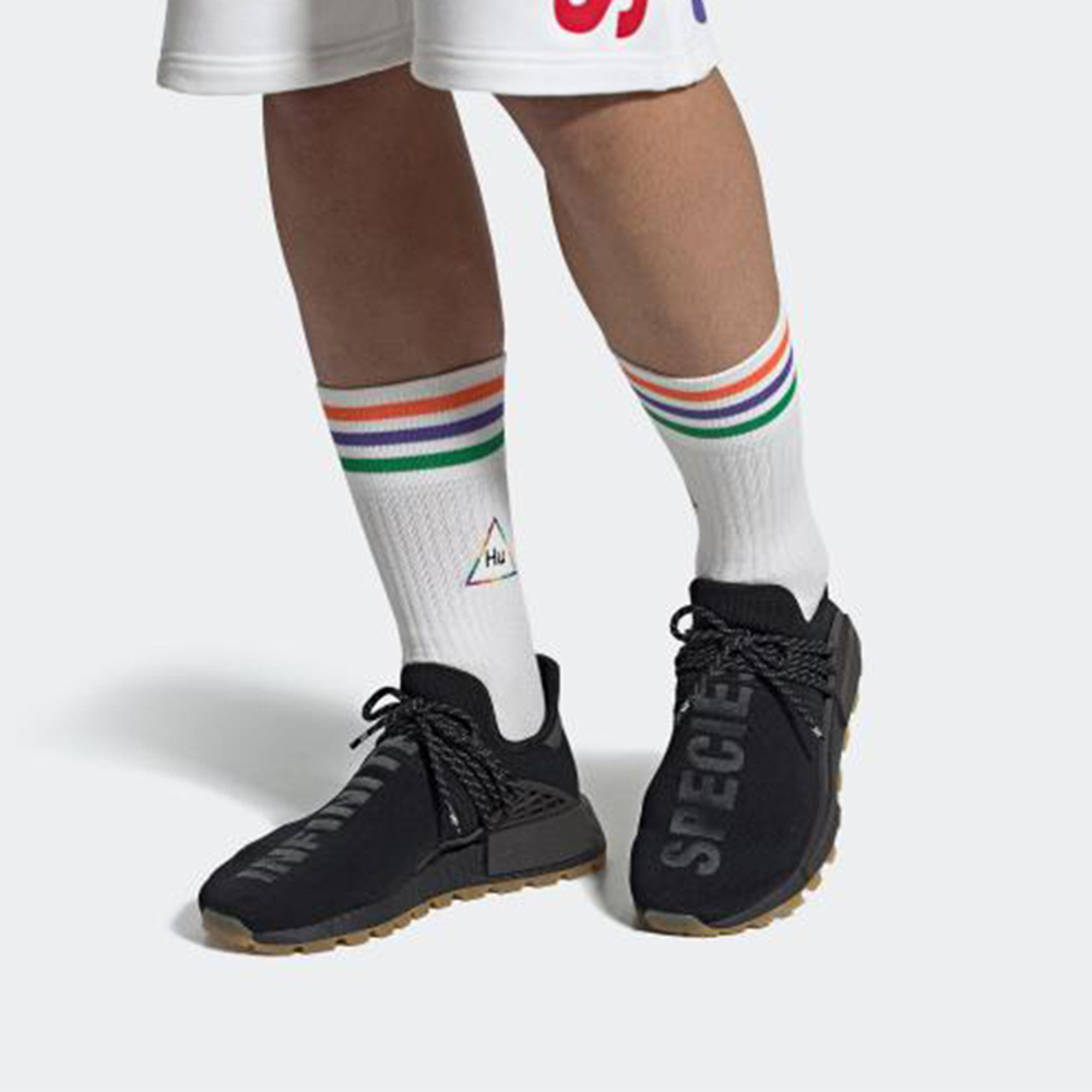 Кроссовки Pharrell Williams X Adidas Originals Pharrell Hu Nmd Hu Tr "Infinite Species"