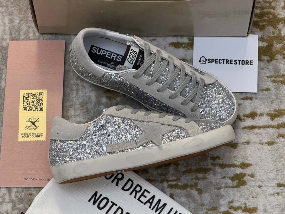 Super Star in Silver Glitter With Ice-Gray Suede Star