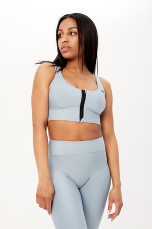 Топ на молнии и перекруткой на спине