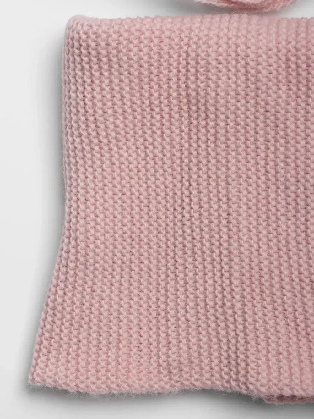 Шапка для девочки осенняя и снуд вязаный