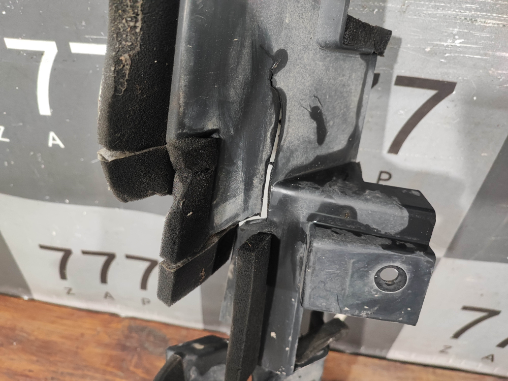 Дефлектор радиатора Voyah Free 21-нв Б/У Оригинал H97A2803027AB