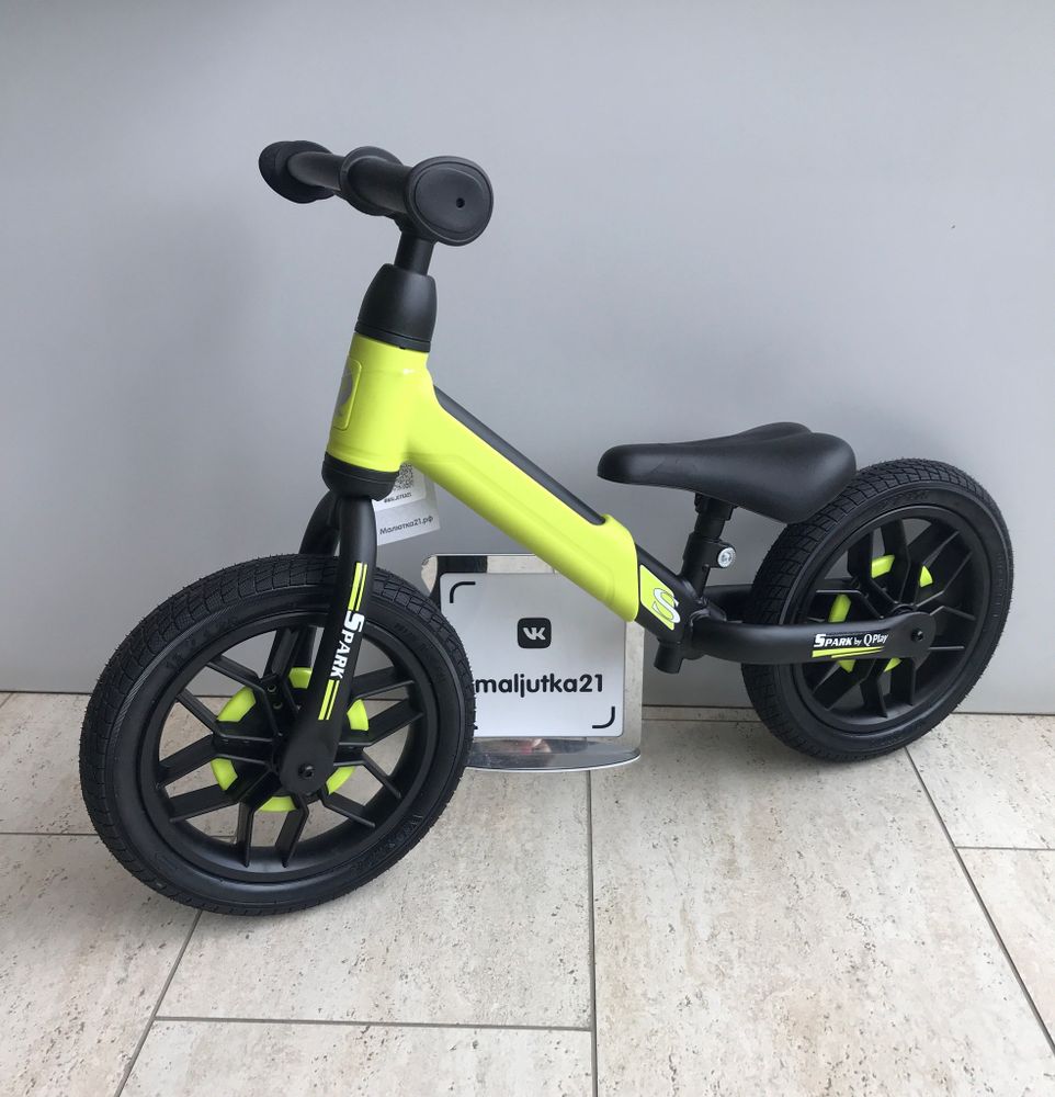 Беговел Qplay B-500 Spark Green