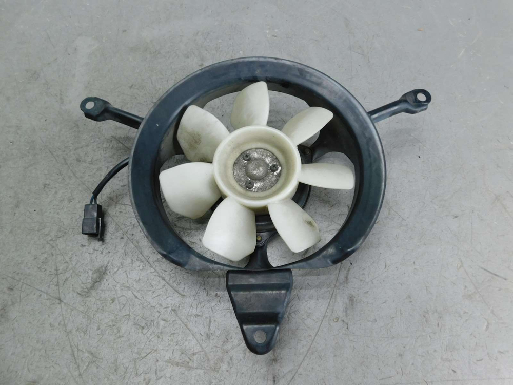 вентилятор радиатора Yamaha V-max 1200 033078