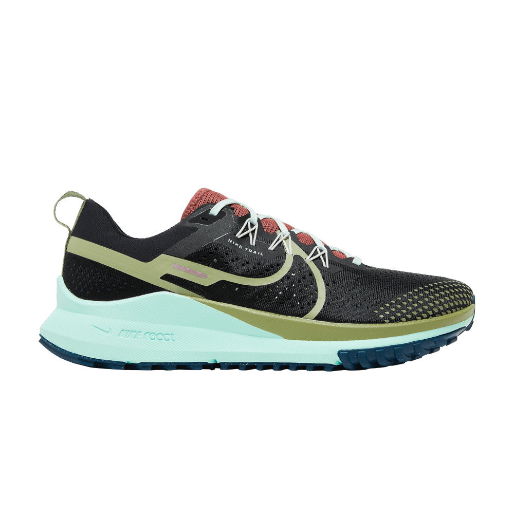 Кроссовки Nike Pegasus Trail 4
