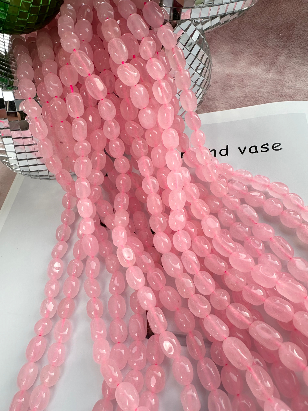 Нить бусин из розового кварца 7,5-9мм (галтовка)