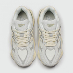 кроссовки New Balance 9060 Light Grey Wmns