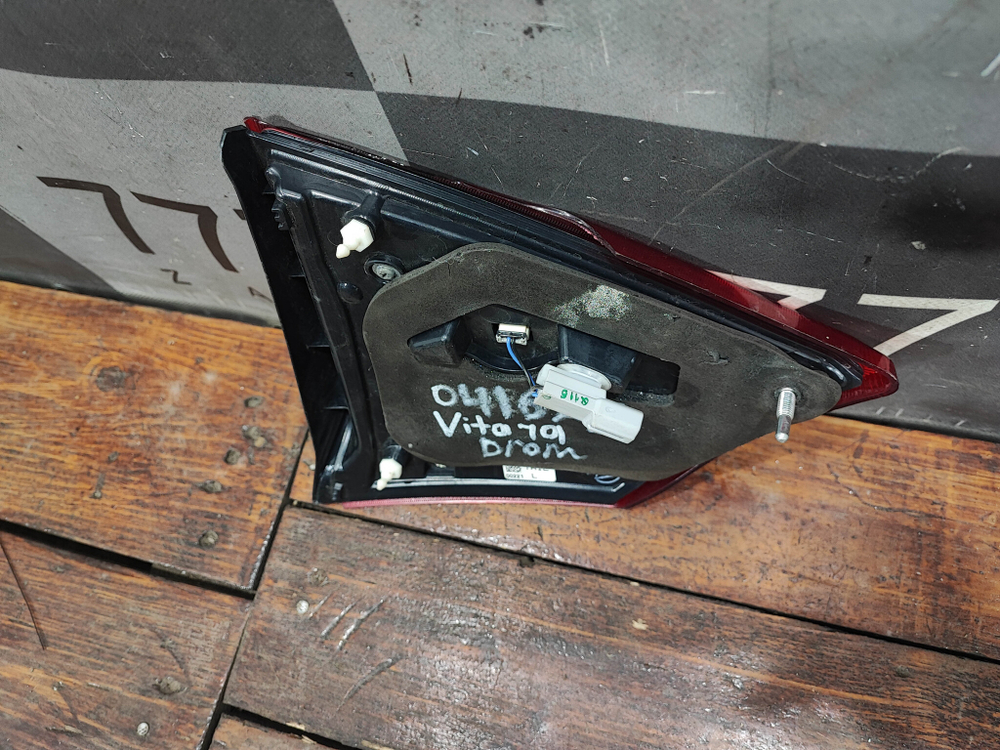 Фонарь задний левый Suzuki Vitara 2 18-24 Б/У Оригинал 3570286R00