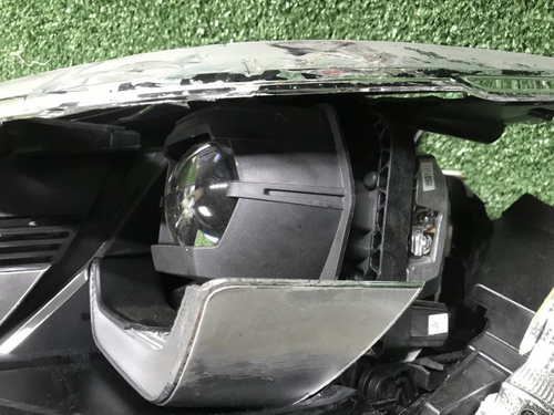 Битая Фара левая BMW X5 G05 (2018-2023) LED