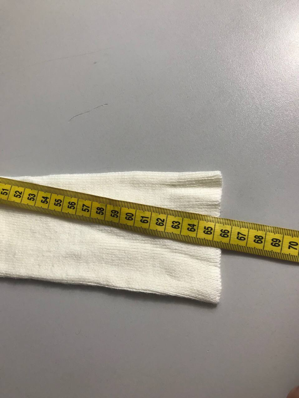 Джемпер с оленями, маркировка М, визуально на 46 размер