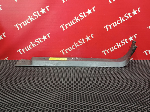 Накладка порога левого 2023г.