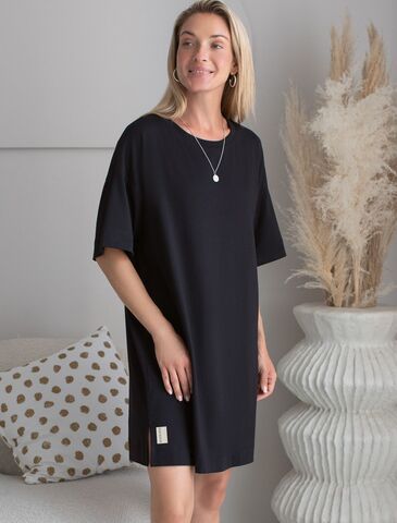 Платье из премиального хлопка с вышивкой на рукаве  D42.090 (130874)