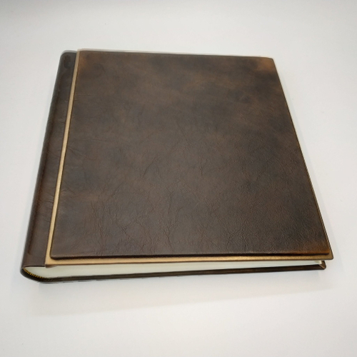 Фотоальбом из натуральной кожи "Classic" 33*33