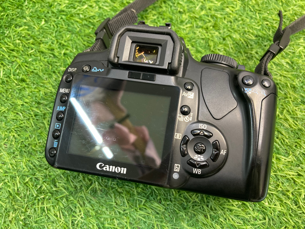 Canon EOS 400D kit EF-S 18-55mm 3.5-5.6 IS