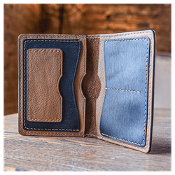 Кожаная обложка на паспорт «Шаманка» (фигура)