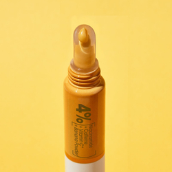 Garnier Skin Naturals Vitamin C - осветляющий крем для глаз с витамином С /   15  ml  / GTIN 3600542514163