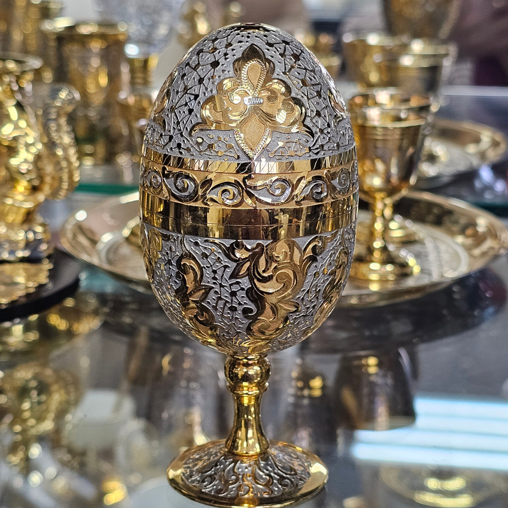 Сувенир "Яйцо-рюмки" (златоустоуская гравюра)