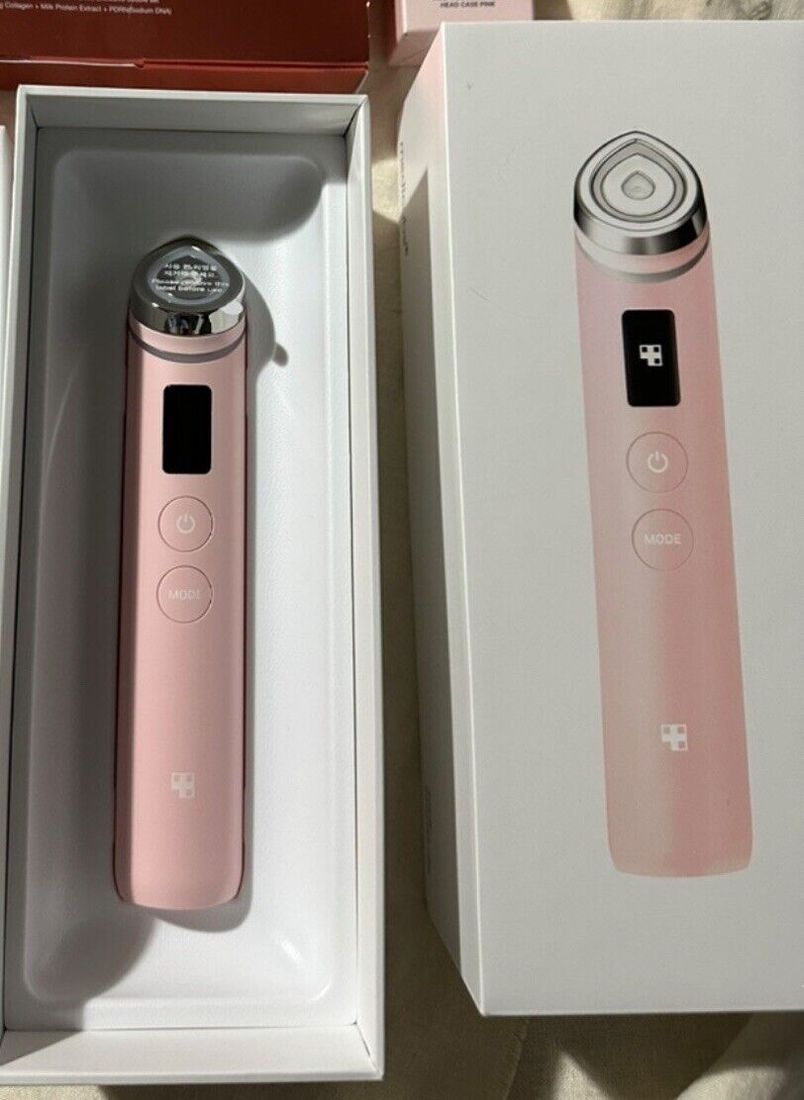 Микротоковый аппарат для ухода за кожей Medicube AGE-R Booster Pro Pink Edition