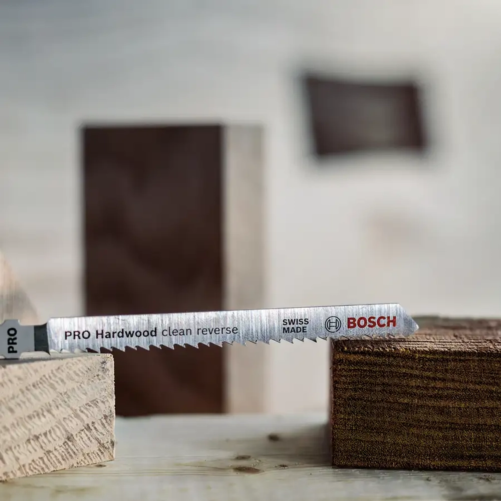 Лобзиковая пилка PRO Hardwood clean reverse T101BRF BOSCH 2608634235