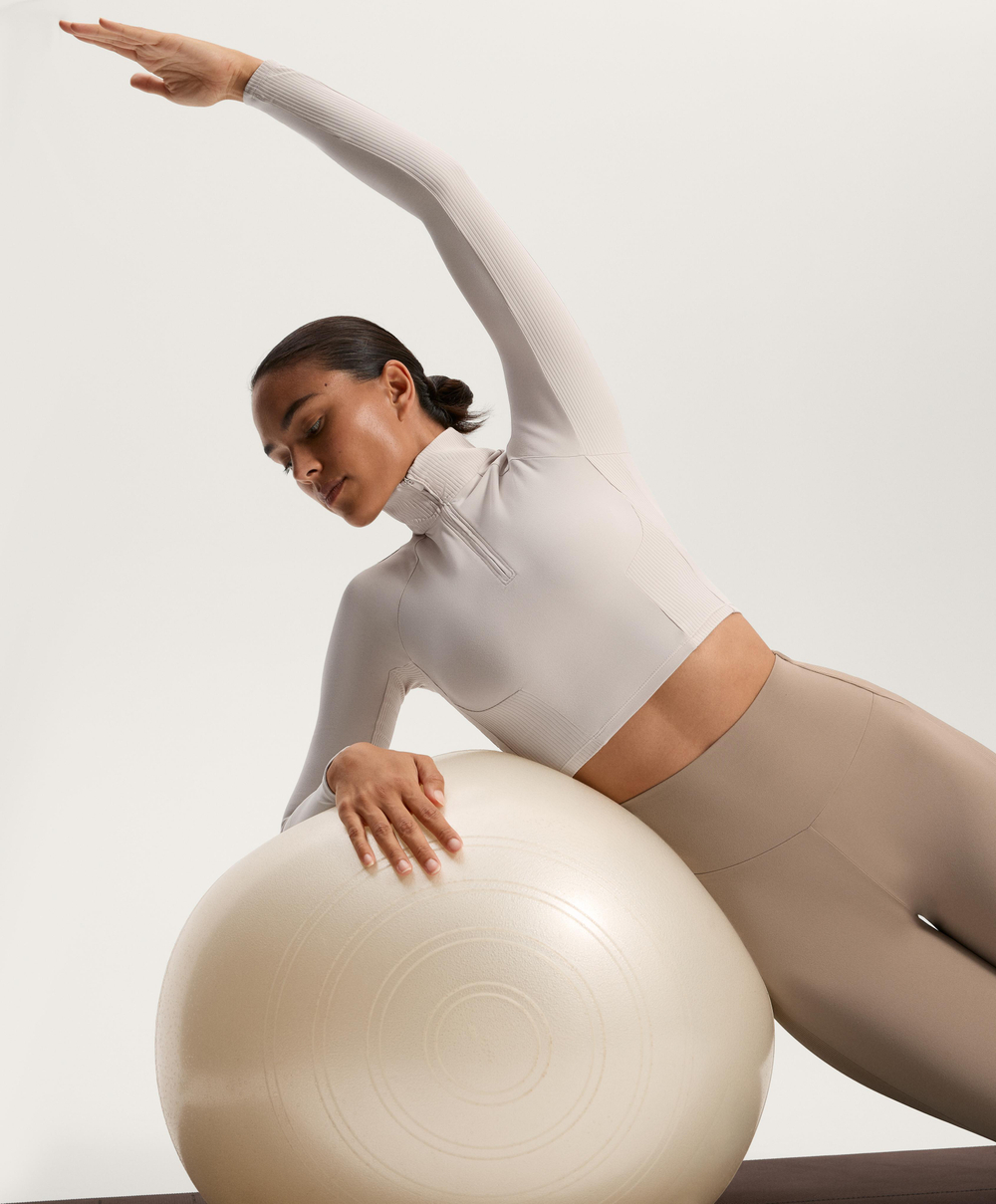 Oysho Лонгслив Comfortlux в рубчик с длинными рукавами, светлый серо-коричневый