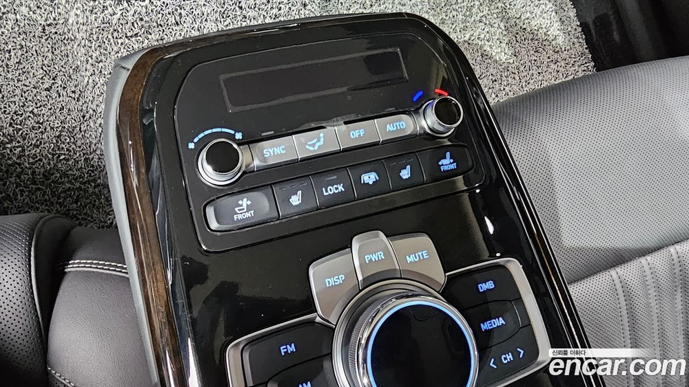 Genesis G90 3.8 (07.2020)