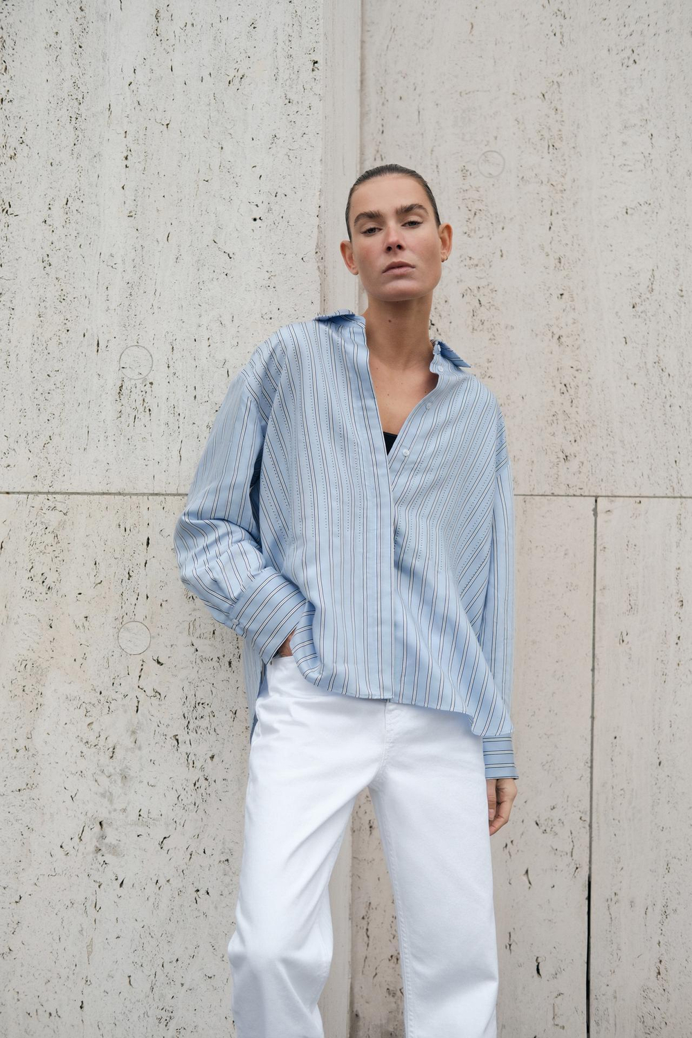 ZARA РУБАШКА ОВЕРСАЙЗ В ПОЛОСКУ С БУСИНАМИ, СИНИЙ/БЕЛЫЙ