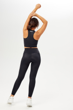 Топ с перекруткой