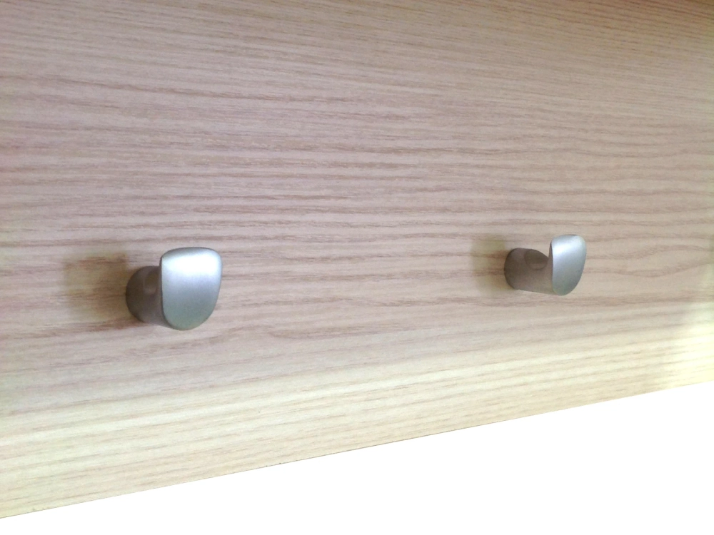 Вешалка для одежды Latte