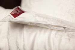 Одеяло шелковое German Grass Fly Silk фрагмент