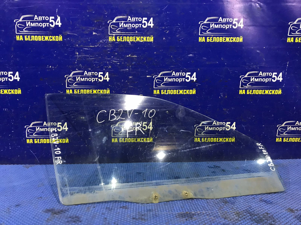 Стекло двери передней правой MITSUBISHI LIBERO 1999