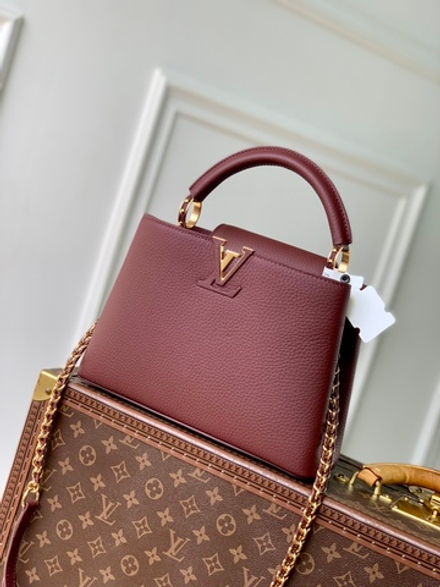 Louis Vuitton Capucines BB
