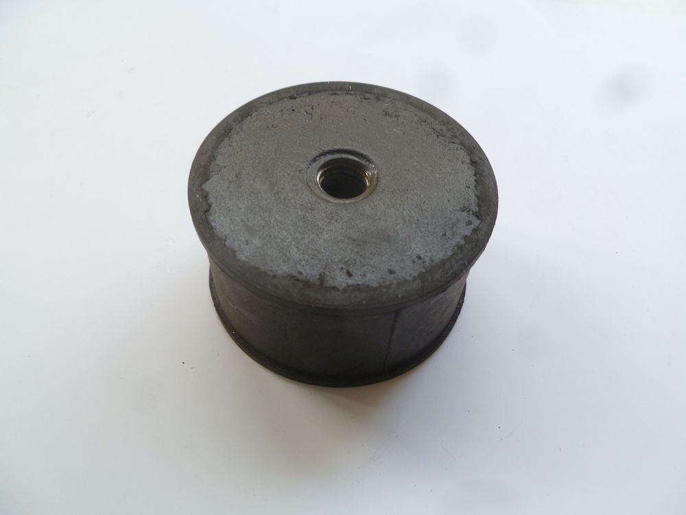 Амортизатор ручки (67х35,5х2D2 М10х19 и М8х12) MS120, ВП-15 (Handle stopper for MS-15,156005)