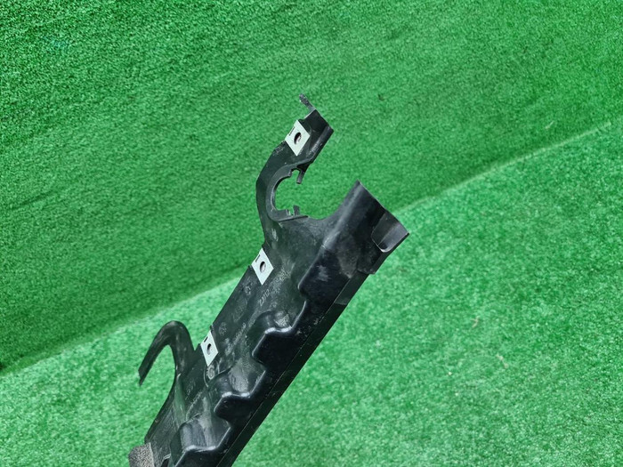 Кронштейн площадки АКБ LR Discovery Sport (19-нв)