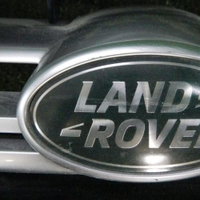 Решетка радиатора Land Rover Discovery Sport (2014-2019)