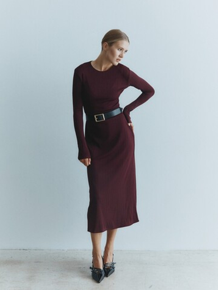 Платье миди из мягкого трикотажа, цвет винный