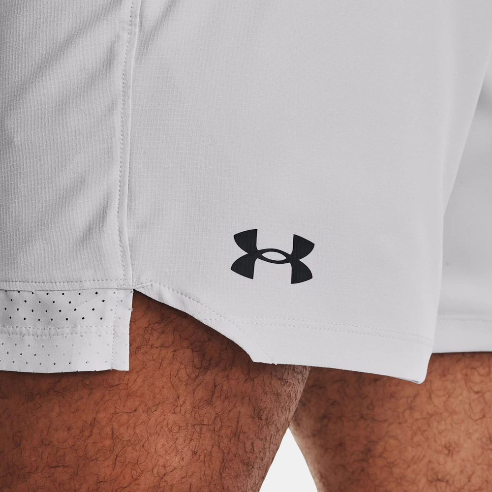 Мужские теннисные шорты Under Armour Vanish Woven 6in Shorts Men - Lightgrey